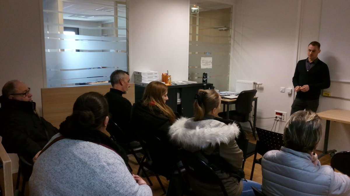 #AvecPoleEmploi Seclin, matinée de sensibilisation et recrutement dans les services à la personne et le nettoyage, avec promotion de la #mixité comme levier de recrutement pour l'ADMR et ELIOR #SAP