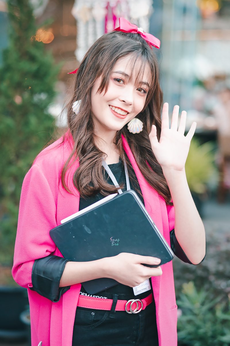 เลิกงานแล้ว เย้

#letstryagain #เล็กแต่แซ่บ #NikyBNK48 #BNK48 #HighTensionCompany #HighTensionTH