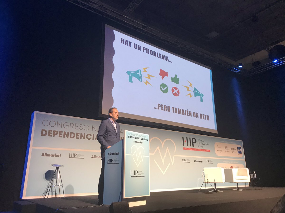 Vanesa_Valverde's tweet photo. Empezamos la segunda jornada del Congreso Nacional Dependencia by Alimarket hablando de comunicación. Roberto Rodríguez, Director de Comunicación de Amavir, cree que hay que redoblar la apuesta por la comunicación en el ámbito de la atención a la dependencia #DepenAliHip20 https://t.co/TtymKKeqfq