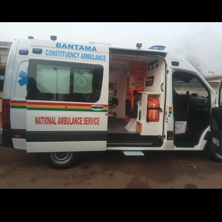 ba1news's tweet photo. Within this week I will interview BANTAMA EMERGENCY MEDICAL TECHNICIAN ( EMT) Officer.. is all about the new Ambulance just drop any questions you want me to ask for you.. #get2knowmore #boatengameyaw1tv #boatengameyaw1news https://t.co/ZKUCMU1fB7