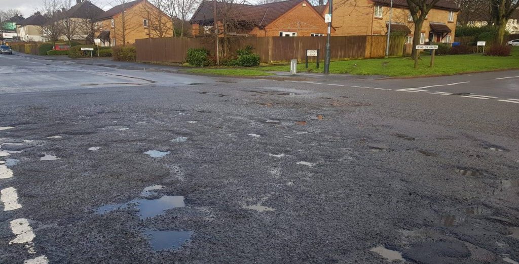 DerbyCC's tweet photo. 🚧 Road resurfacing ready for roll-out on Lexington Road 🚧 Find out more 👇 https://t.co/kDIeVfipzn https://t.co/Q77RciKqVv