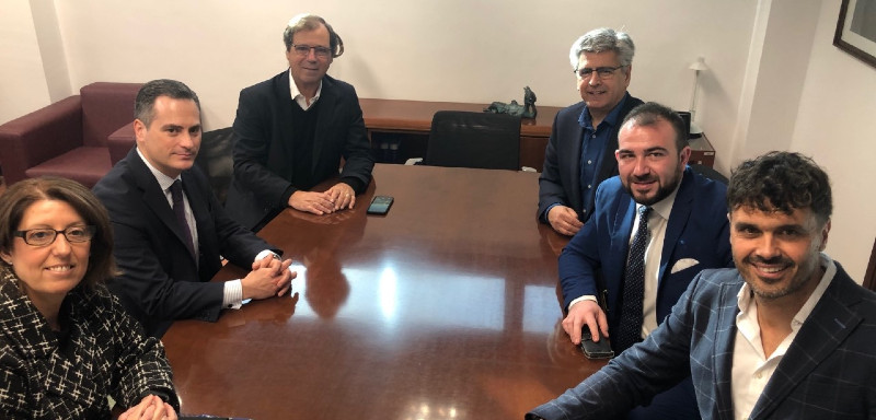 infoRMurcia's tweet photo. La empresa murciana @RingEuropa acaba de ser adquirida por @net2phone, 4º proveedor de telefonía de #VoIP más grande del mundo.
Te lo contamos en #INFOblog: https://t.co/2OgULEGpW0 https://t.co/LfVOWvshvp