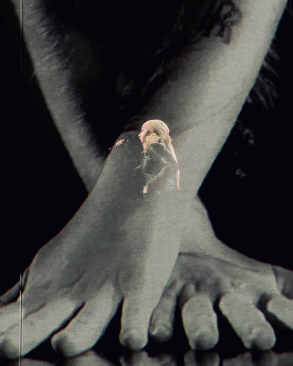 Madonna's tweet photo. Every night I am in the Hands of Lola and she is in my ♥️ #madamextheatre #legrandrexparis #frozen #luigiandiango #damienjalet https://t.co/ijAX9M4bf9