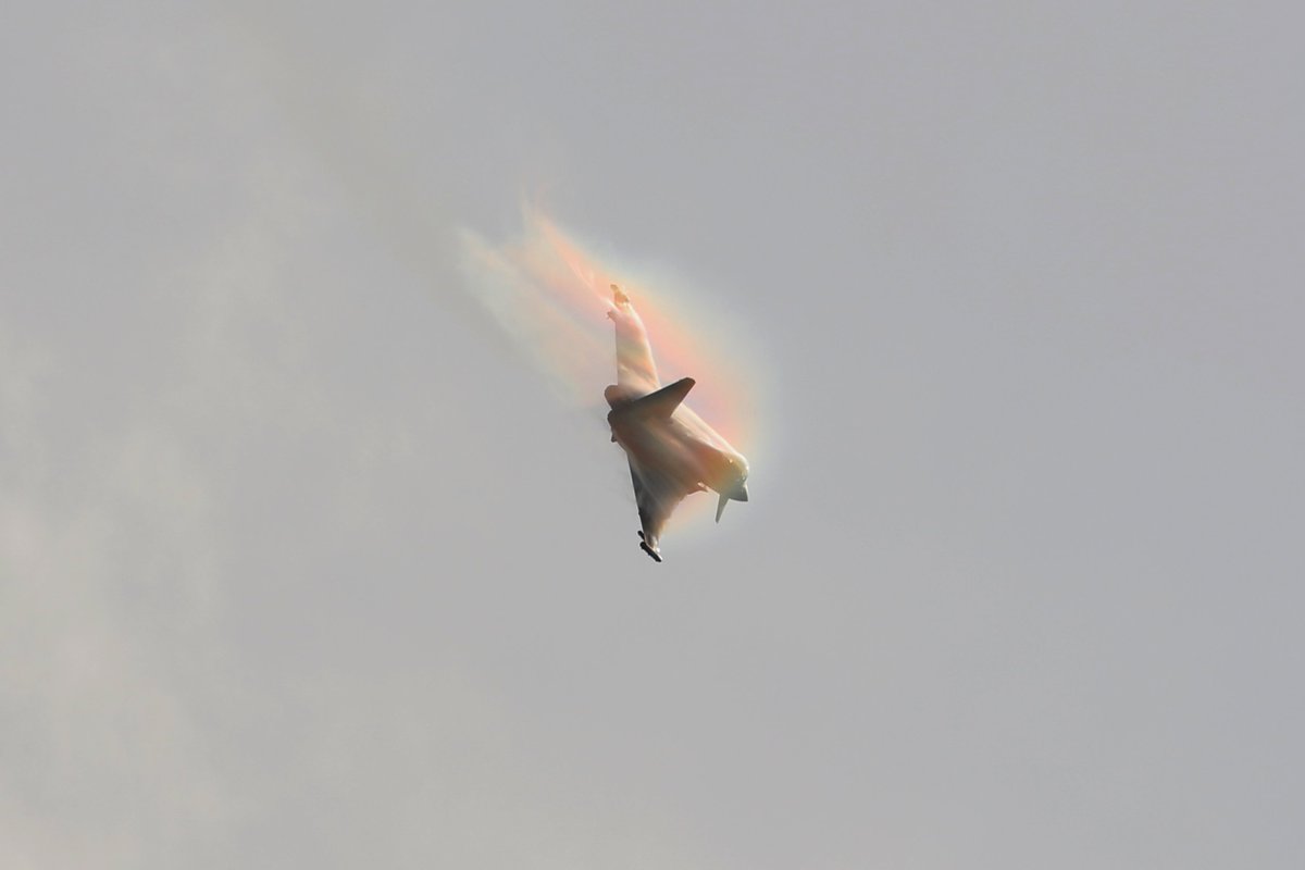 Swisscheese80's tweet image. First visit to Coningsby 24/02/20 Great display. The distance of this manoeuvre was limit to what my lens could capture reasonably sharp. Still share the photos as I think they are okay. #avgeek #fastjets #airplanespotter #rafconingsby
