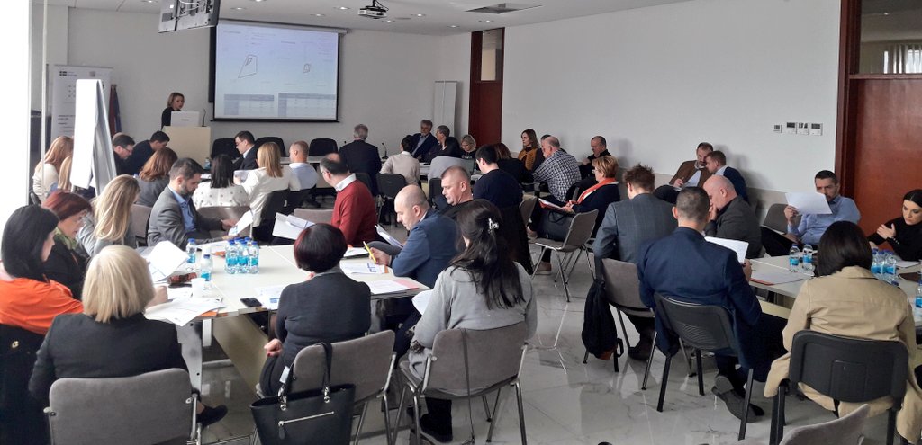 razvojna_Eda's tweet image. More than 50 participants in the workshop for preparation of the RS SME Development Strategy 2021-2027 organized by Eda and RS Ministry of Economy and Entrepreneurship within the project #SBAinBIH supported by @Sida @SwedenBiH.
#SME #DevelopmentStrategy #RS