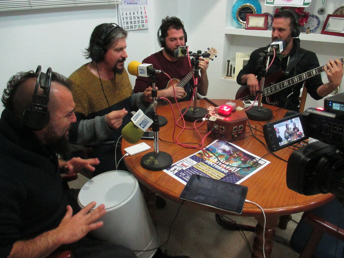 Ayer en EL SUAVECITO de Onda Marina Radio, entrevista y acústico con LOS TABERNICOLAS, además: <a href="/LujuriaOficial/">LujuriaOficial</a> (próximo lunes entrevista con ellos)....., <a href="/EspidiFunk/">EspidiFunk</a> <a href="/LaSkaBrass/">La Ska Brass</a> La sombra del grajo <a href="/Maldito_Records/">Maldito Records</a>  <a href="/lapollarecords2/">Evaristo 💯</a>  y Discipulos de Otilia
