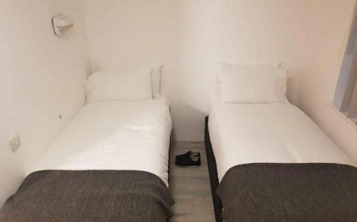 Independent_ie's tweet image. 'Less room than a prison cell' - students hit out at doubling up of rooms on university campus  buff.ly/2uvY7oc