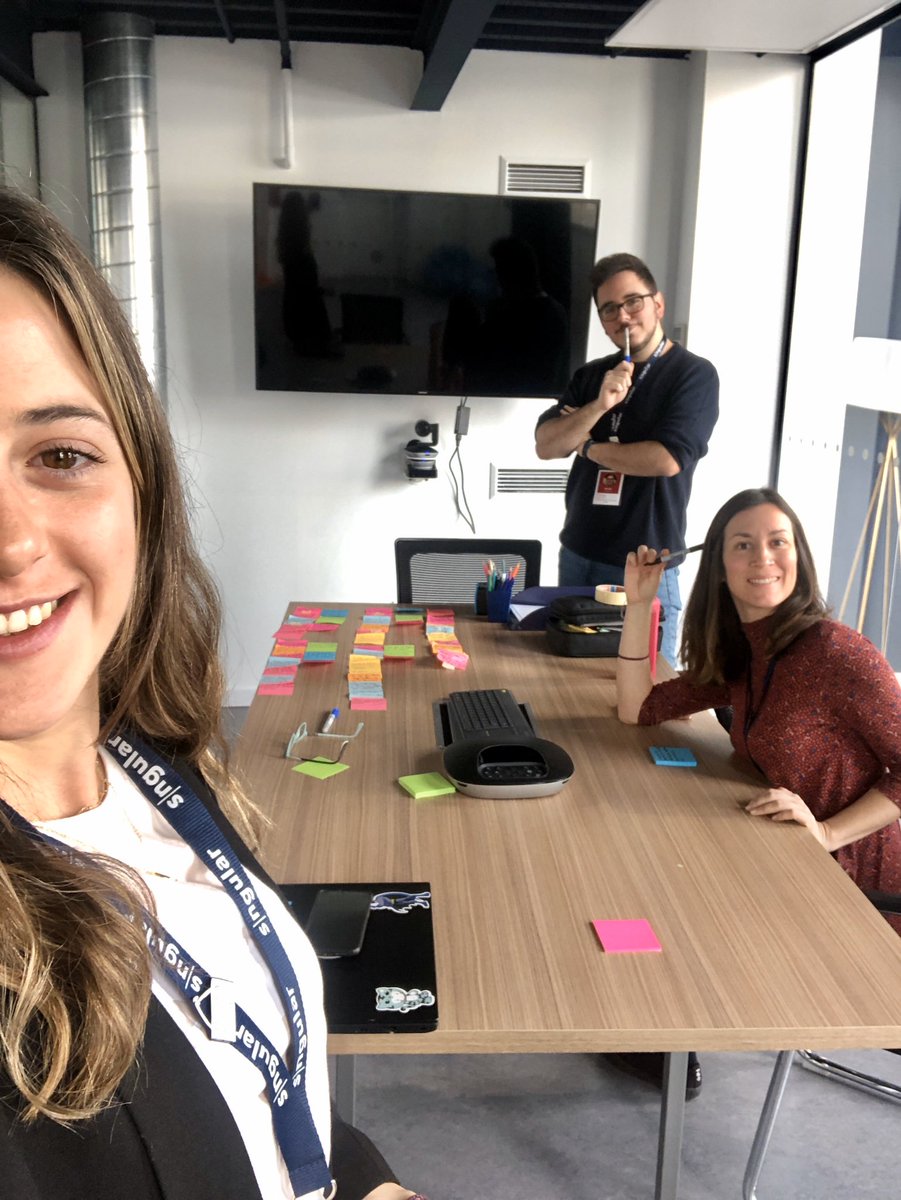 Anabelvignoni's tweet photo. #ServiceDesing with @IsabelleCerro @ricardojaudenes https://t.co/uLlIj8QorF