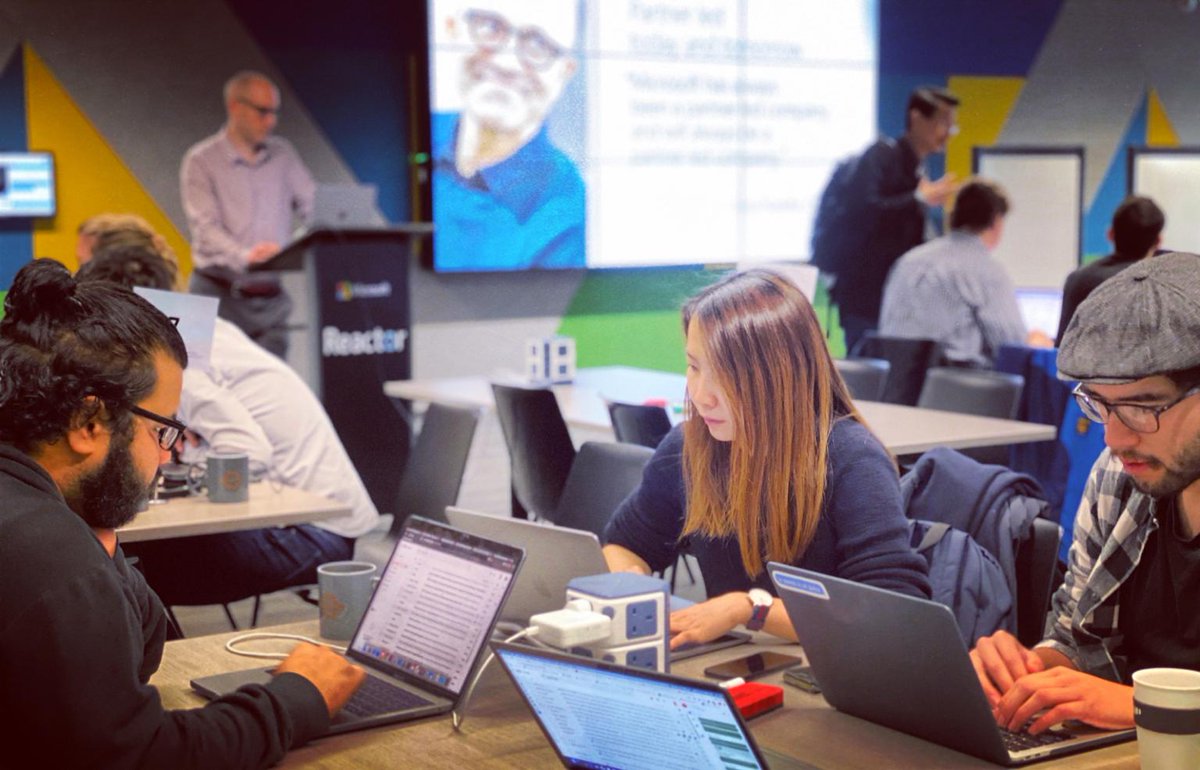 wearefxdigital's tweet image. Today some members of the FX Digital team are at @MSFTReactor for the #MicrosoftHack.

Over the next 3 days they will be investigating the benefits of #AI when trying to reduce household waste and encourage recycling by building a helpful #chatbot 

Good luck team!