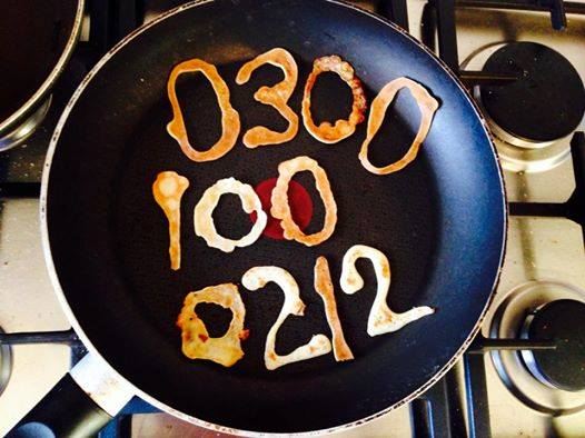 NBHelpline's tweet photo. #PancakeDay! Exclusively breastfeeding? You're probably burning about an extra 500 calories a day - which definitely entitles you to another pancake! Our amazing volunteers are here til 9.30pm if you need breastfeeding support, answering calls in between flipping pancakes! https://t.co/mzKD0a77gd