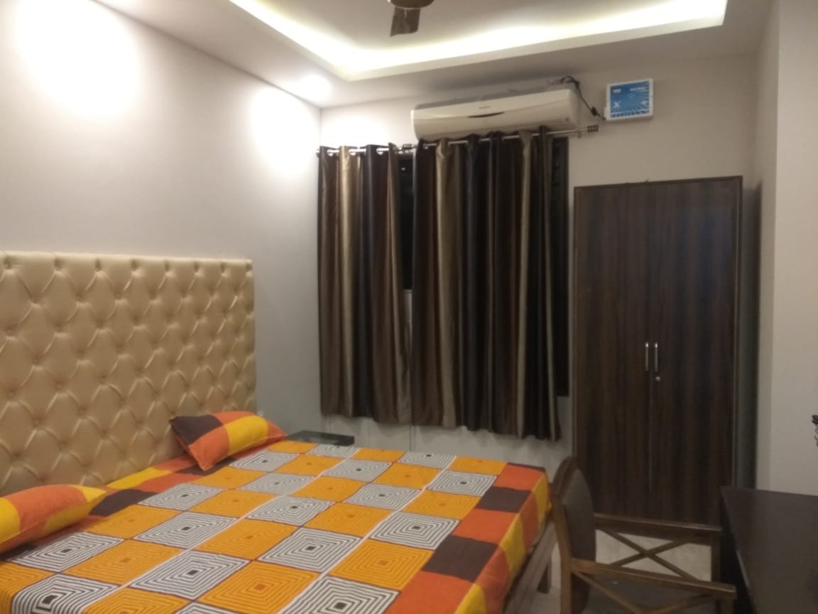 SecondecasaH's tweet photo. Premium rooms are available for rent for boys in DLF Phase 2, M block
Fully Furnished 4BHK available on single/double occupancy
Contact: Megha Goyal - 99584 86683

#premiumrooms #premiumlocation #rent #rentahouse #DLF #fullyfurnished #secondecasa https://t.co/idGPr0b8rL