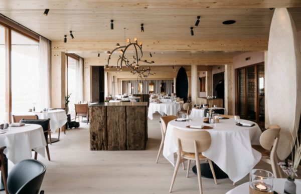 MissetHoreca's tweet image. Binnenkijken bij vernieuwd restaurant Pure C van Syrco Bakker dlvr.it/RQj76G