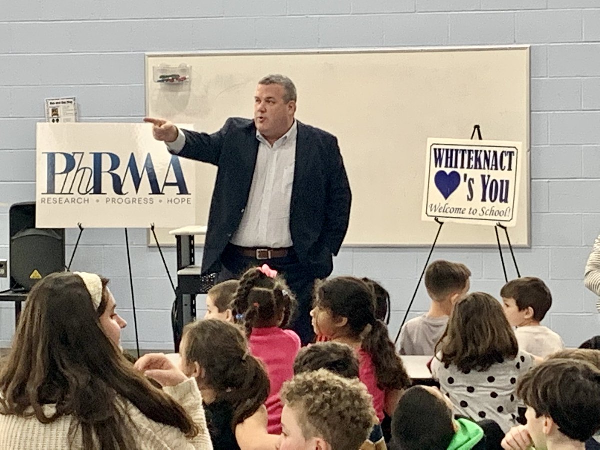 Emma G. Whiteknact Elementary School tweet media