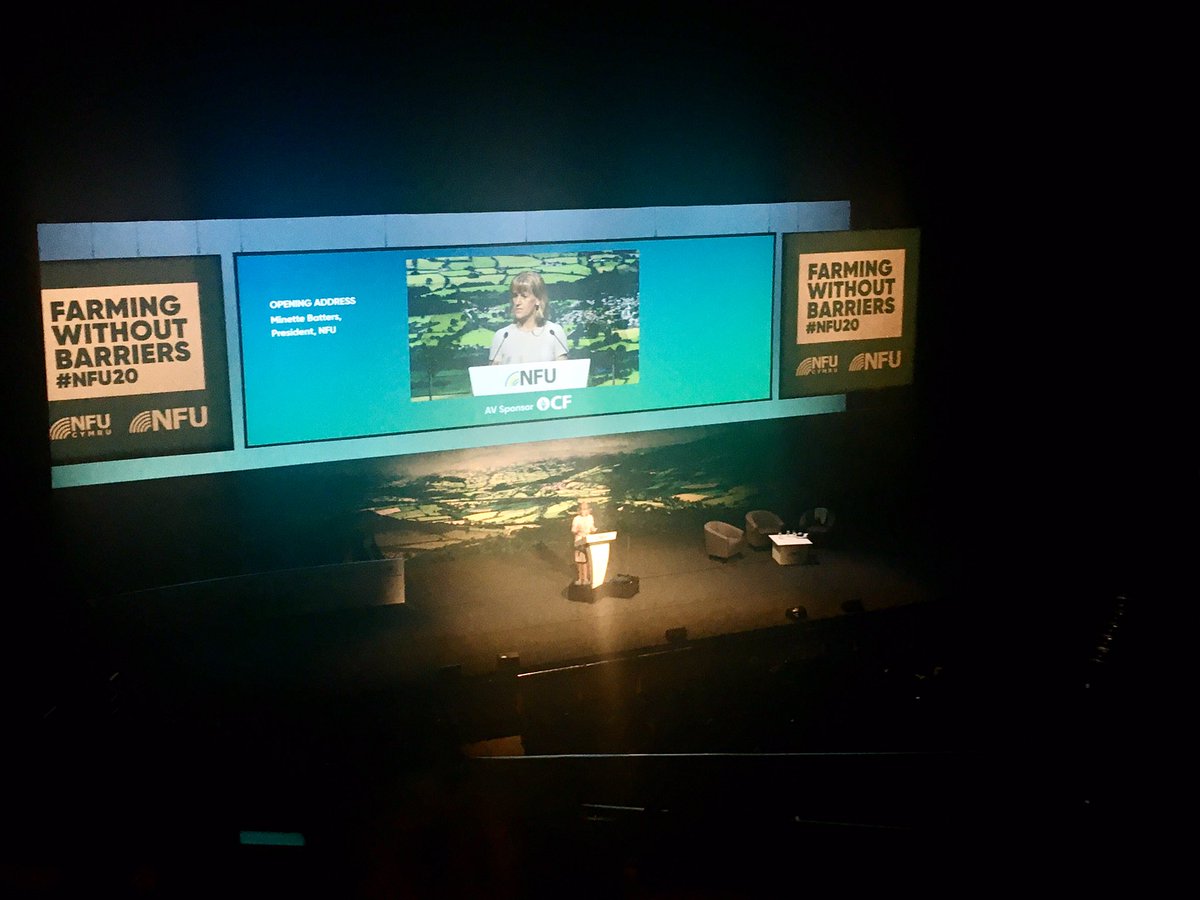 During the opening address alone the world consumed around 100,000 tonnes of food, and without the farmers in the audience here at <a href="/NFUtweets/">National Farmers' Union</a> conference 2020....There wouldnt be any food our plates....The world needs Farmers!!🌾🚜🇬🇧🏴󠁧󠁢󠁷󠁬󠁳󠁿