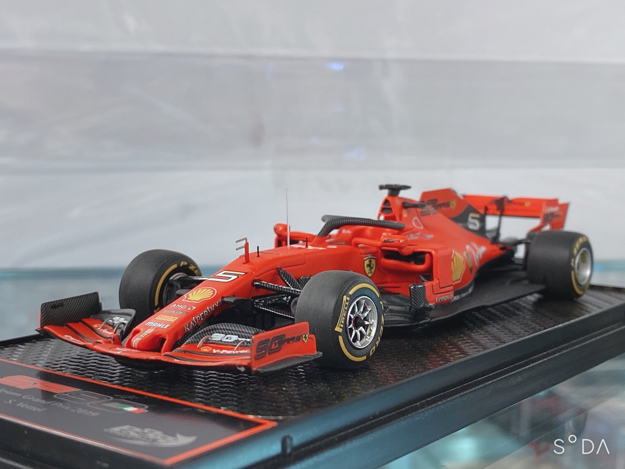 ぴ*こ様 Ferrari SF71H ミニカー セバスチャン・ベッテル1:43 Amazon | ブラーゴ 1/43 フェラーリ F1 SF71H セバスチャン