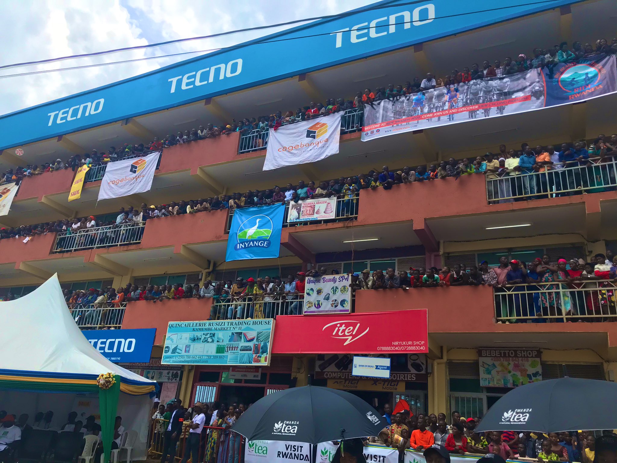 ERnfbX-XUAIwxD_?format=jpg&name=4096x4096