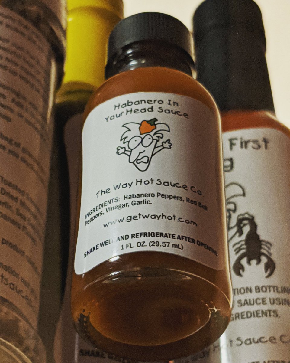 WayHotSauce's tweet photo. The biggest little bottle in town. https://t.co/fnT3TovxoU

#1oz #1ounce #littlebitty #littlebittyprettyone #tiny #bigthingsinsmallpackages #thinksmall #ittybitty #biggysmalls #samplethis #hotsauce #hotsauceaddict #habenaroinyourhead🔥 #wayhot #wayhotsauce🌶️ FOLLOW: @wayhotsauce https://t.co/udJwqjB700
