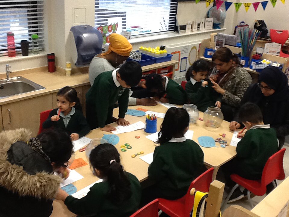 mountpleasantps's tweet photo. We would like to thank all the parents and siblings that got involved in Receptions Maths Morning! It was lovely to see lots of parents getting involved in their child's development and finding fun, easy ways to promote learning at home. #eyfs #mathsmorning #it’snevertooearly 🥇 https://t.co/qzBzcMbpnJ