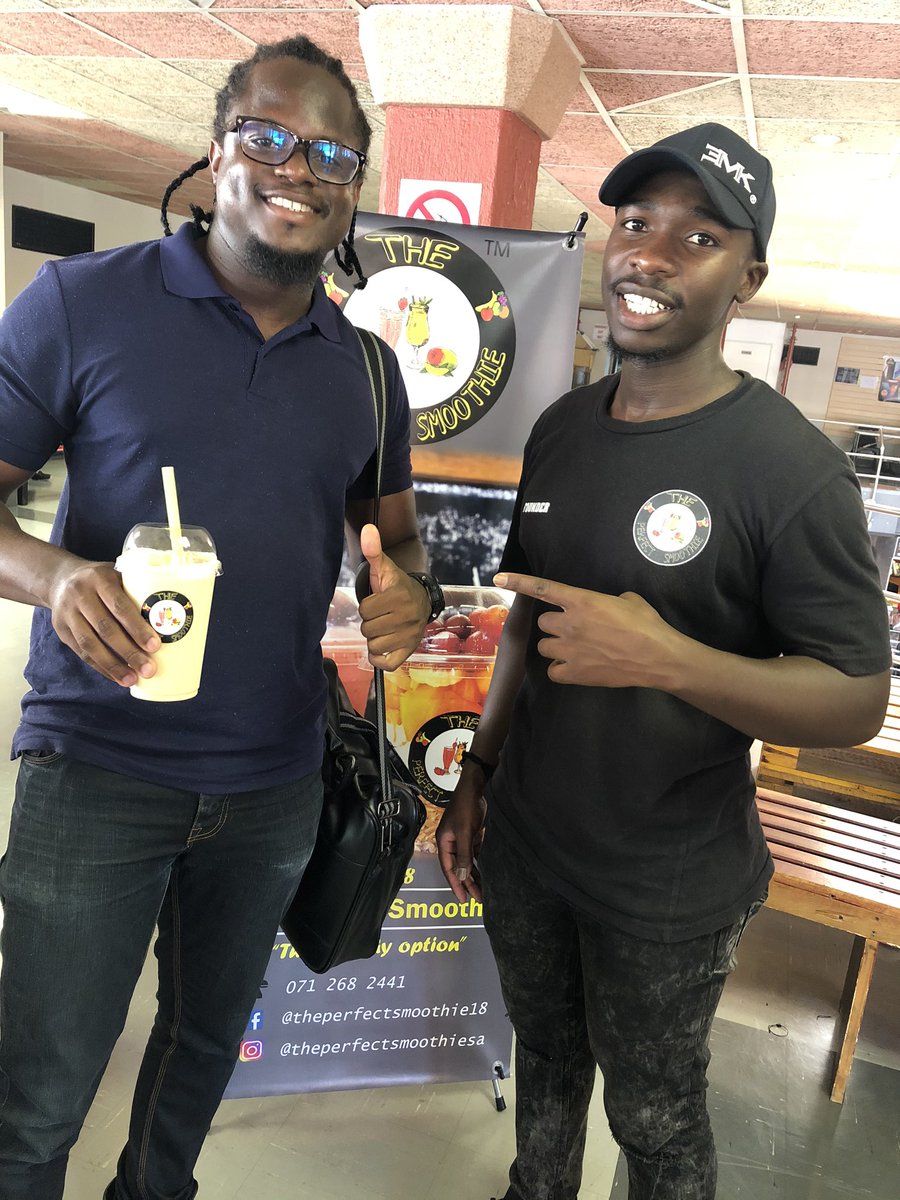 TPSmoothie's tweet photo. Smoothie benefits: hydration, keeps you full for longer while reducing cravings, boots your brain and foods are digested better in liquid form. https://t.co/QBTHR2XejX
