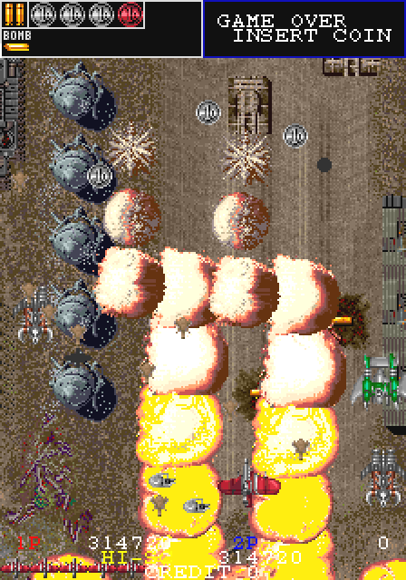 崖の山頂には基地があり、左の林をボンバーで焼き払うとモモンガの群れが現れる。これはデザイナーとして参加した小川少年が当時モモンガを飼っていて、「モモンガを出そうぜ！」とチームで盛り上がったため。巣が壊されたから怒って出てきた！という裏設定があるとかないとか。（でも焼いて稼ぐ）