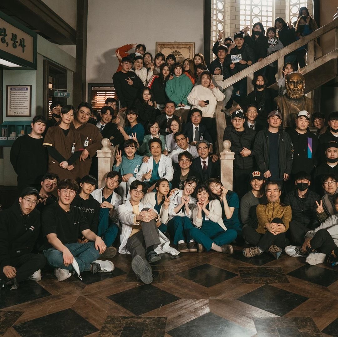 [2020.02.25]@jihoon0707 (staff) insta update:낭만닥터 김사부 시즌2 무사히 잘 끝났다ㅎㅎ오늘 막방ㅎ https://www.instagram.com/p/B8_ERxqpe1E/&nbsp; #낭만닥터김사부2 #한석규#안효섭#이성경#김민재#소주연#윤나무#김주헌#신동욱#윤보라  #ahnhyoseop