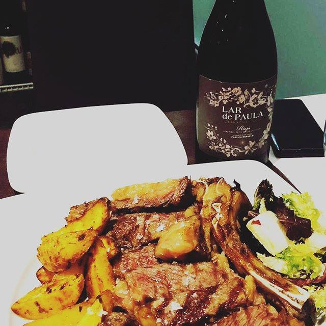 Maridajes perfectos. #LardePaula #garnacha #vino #paulistas #conlardepaulasabemejor