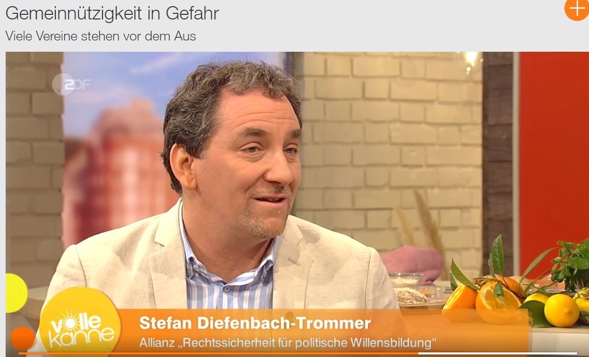 Morgen ist wieder #Gemeinnützigkeit von <a href="/attacd/">Attac Deutschland</a> vor Gericht. Das #AttacUrteil bedroht jedoch tausende Vereine. #Bundestag muss Rechtssicherheit schaffen, zuvor per Erlass <a href="/BMF_Bund/">Bundesministerium der Finanzen</a>. Thema heute im <a href="/zdf/">ZDF</a> bei #VolleKanne, hier Beitrag und Talk zum Nachsehen:  zdf.de/verbraucher/vo…