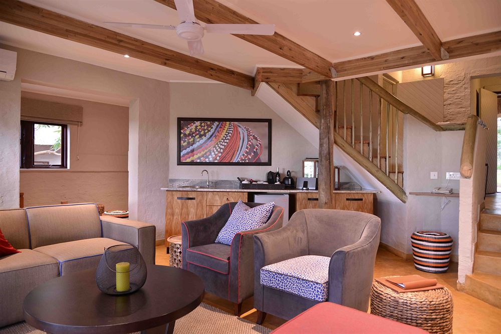 sanraysafaris's tweet photo. Coinciding with school #holidays, #Easter is a great time to take a holiday with your loved ones. Whether it's a #family holiday, romantic escape or a trip with #friends, we arrange services to fit your #wishes for your holiday.

E: info@sanraysafaris.com
Contact:+263779211386 https://t.co/AugO1GCQub