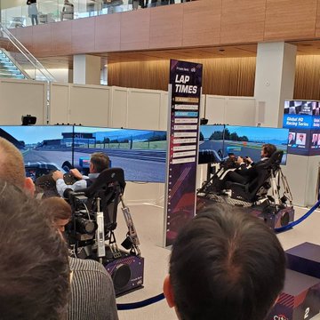 View image on Twitter