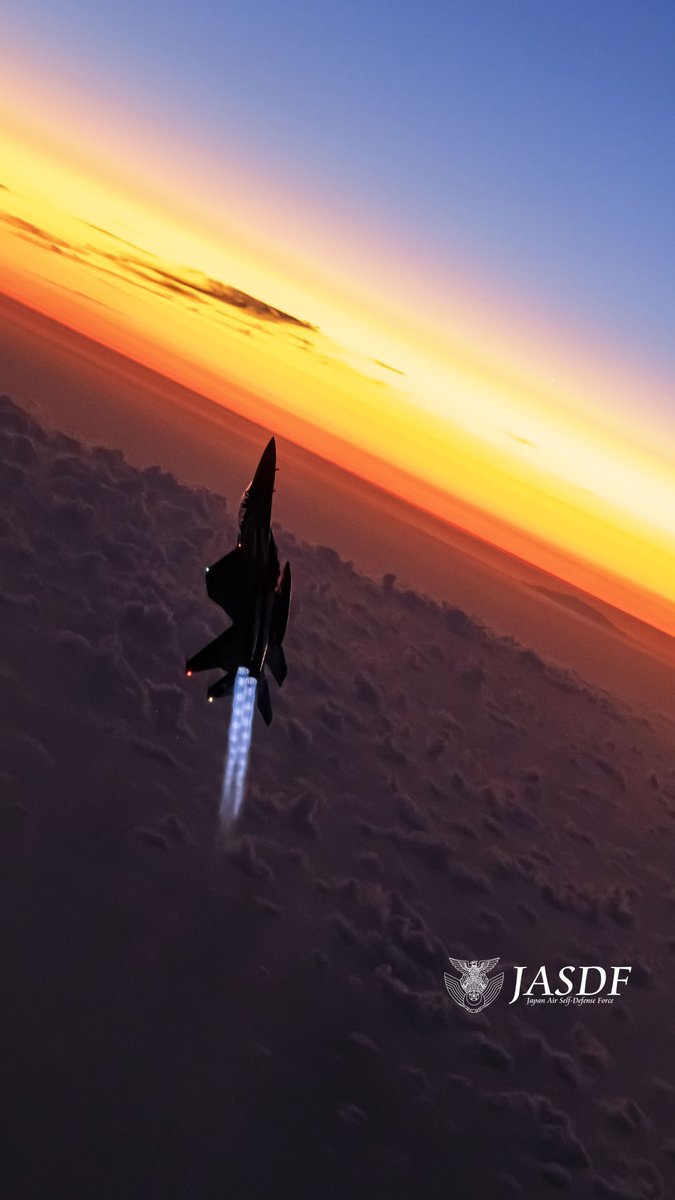 J T O 1f F3 Beautiful I Really Love The Colors Of The Skies Of This Time Of Day Wallpaper Jasdf F15j Eagle Afterburner