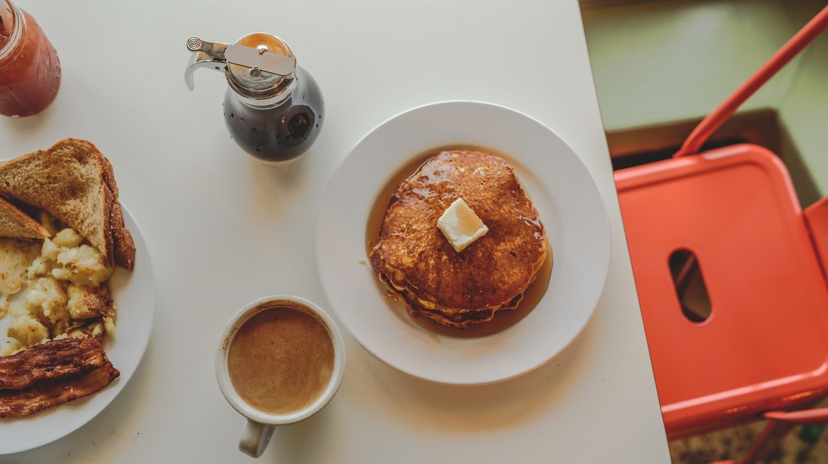 TheButterCafe's tweet photo. "Pancakes don't make the world go 'round. Pancakes are what makes the ride worthwhile."   -Frankfurterlin P. Jones 🥞 🥞 #DaytonDining https://t.co/j6FGgiUCE9