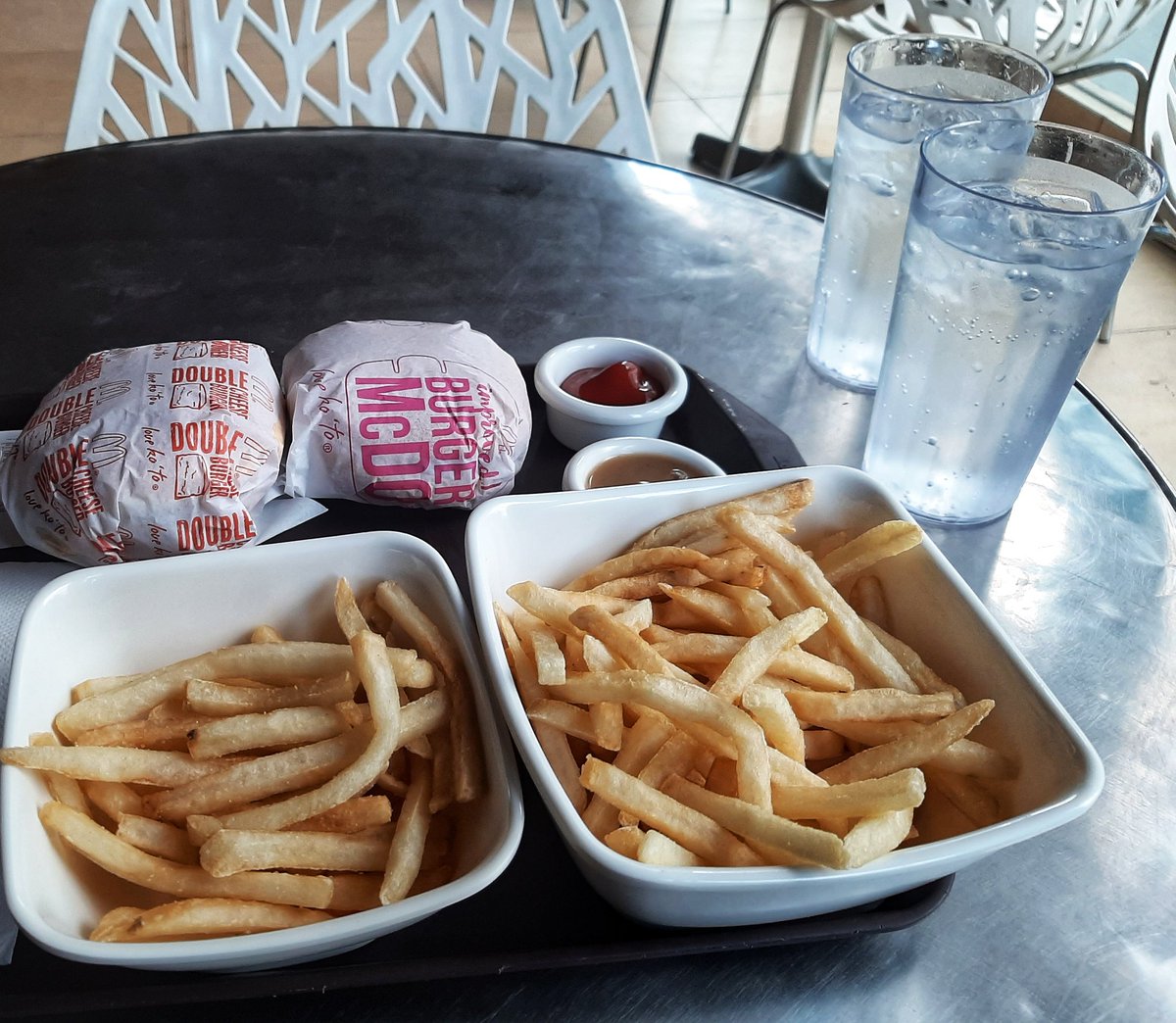 AbbyKabibi's tweet image. #QuezonCity Ordinance No. SP 2876 bans the distribution and use of single-use plastics and disposables starting February. 👍👏👏👏 #ReduceWaste #NoToSingleUse