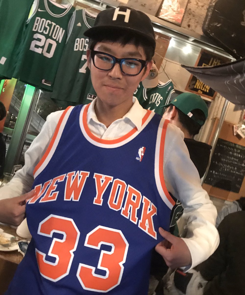 hojaluna's tweet photo. メロではないベス君て初めてじゃないか、か?!
#クローバーナイト #BOS #Celtics #CelticsNation #BostonCeltics #NBA #NBATwitter #NBAWear #Knicks #NewYorkForever
#basketballcafe #Tokyoeastside
#BALLTONGUE 🏀👻 https://t.co/W3Jv460WCG