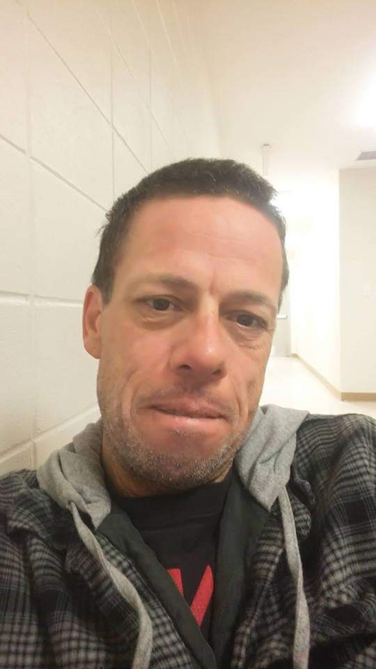 Marasti10's tweet photo. Taking a seat directly in front of my very deeply hypnotized straight pal I casually snapped a photo of his facial expression as he concentrated hard on his smelly bare foot which he held out on command and was expecting it to be smelt,licked then worshipped by me,nice toes!!!. https://t.co/aOoIfWUDwO