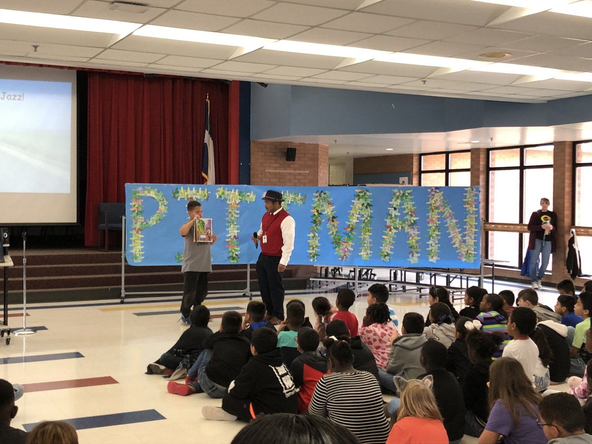 BISD_Libraries's tweet photo. What a JAZZY time @Branch_BISD! Author Samuel Pittman came and spoke with our #BranchBears about writing and read his book #AlligatorJazz too! @PelicanPub @BryanISD @BISD_ITech #LibrariesAreEssential #AuthorsAreOurRockStars https://t.co/TpyDk5l9Wo