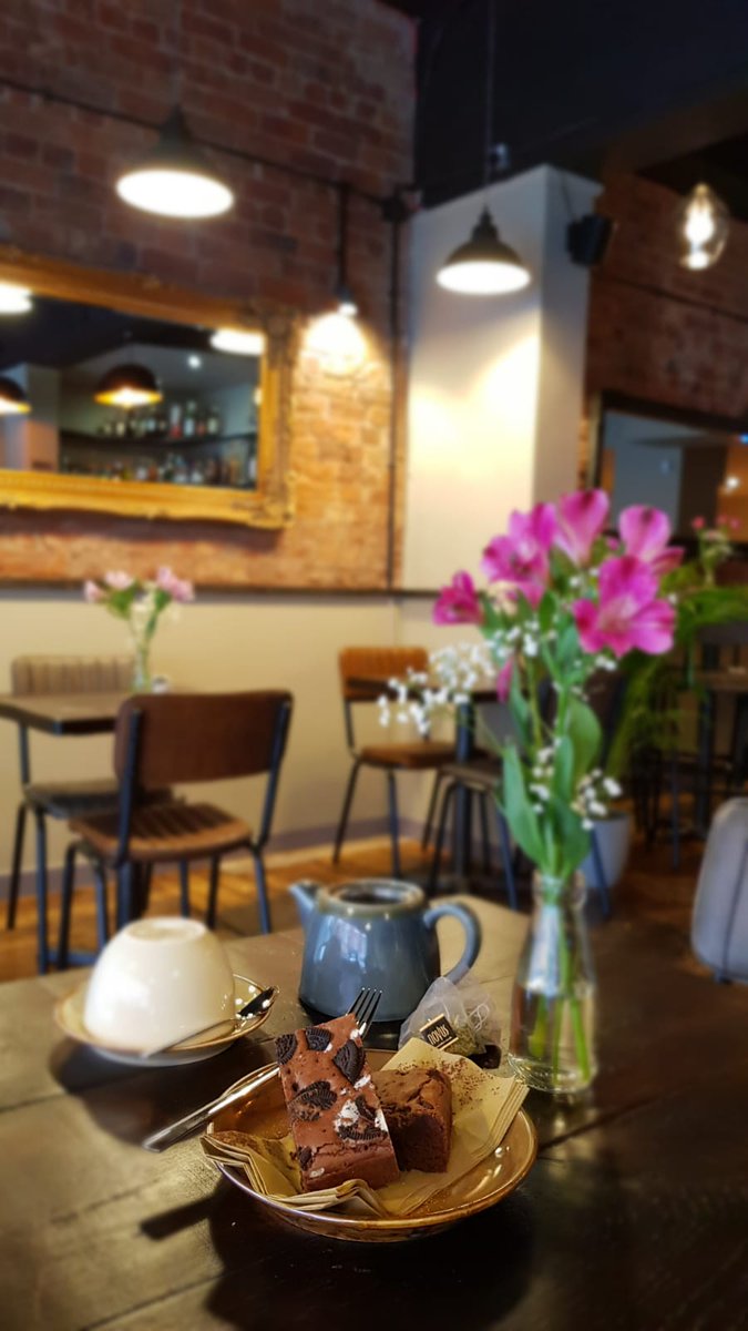 stamfordsalty's tweet photo. 🎉We are OPEN! 🎉 To celebrate we'd like to invite everyone to drop by for a FREE tea or coffee every day until Friday 🍵☕. 

We are at 80 Stamford New Road, Altrincham, WA14 1BS.

As it's our first week, we'll be just be open 9am-5pm - open late soon!

#altrincham #freecoffee https://t.co/yXuFLySSZ0
