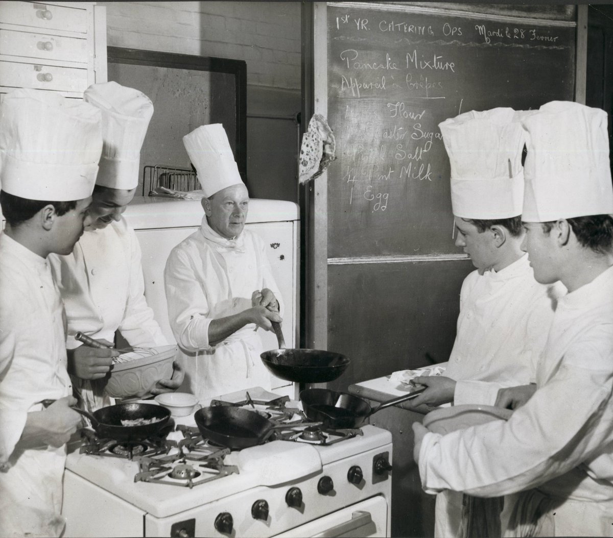 UWL_Library's tweet image. Throwback to pancake day 60 years ago: Percy Cross demonstrating how to toss a pancake back in 1960. Photo from the LGCHT archive: uwl.ac.uk/library/librar… @UniWestLondon @UWL_Outreach @DevelopmentUwl #PancakeDay #shrovetuesday #pancakes #PancakeDay2020 #PancakeTuesday