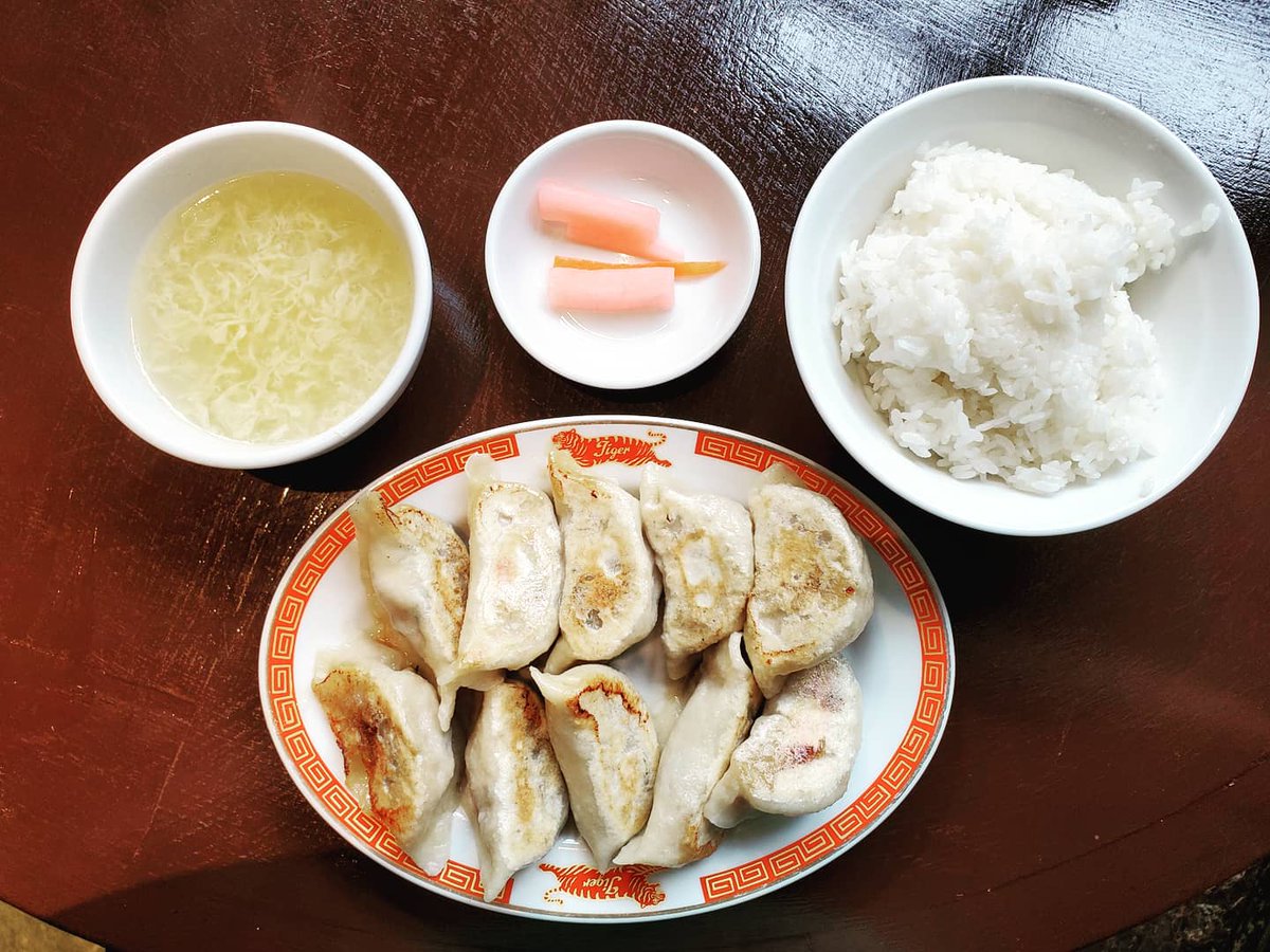awesomeinkyoto's tweet photo. Home made gyoza! Yummy!
手作り餃子❗
#kyotojapan #visitkyoto #travelkyoto #lovekyoto #explorekyoto #kyototour #kyoto_japan #kyotocity #explorekyoto #kyoto #japan #japanesefood #gyoza #japanesedumpling
#京都 #京都観光 #京都散歩 #京都旅行 #京都旅 #京都好き #餃子 #餃子定食 https://t.co/wJxfr06Bb5