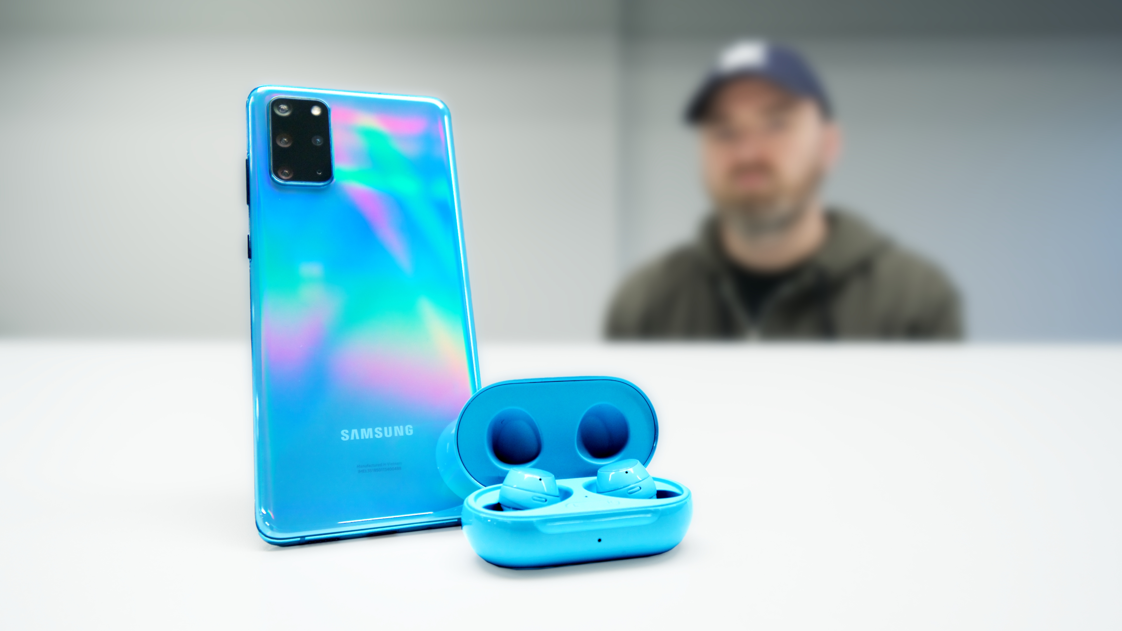Therapy on Twitter: "Samsung Galaxy (vs AirPods, Galaxy Buds) - https://t.co/XtxIN7EFvF https://t.co/XqM0doN0Jr" / Twitter
