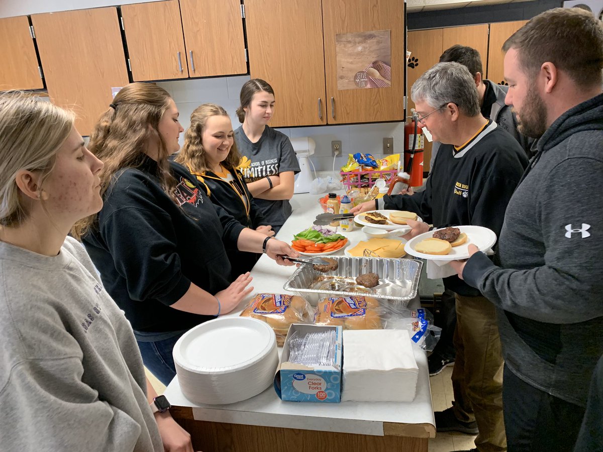 <a href="/MadisonFFA1/">Madison FFA</a> treating teachers to lunch for National <a href="/NationalFFA/">National FFA</a> Week! #Bulldogpride #Bulldognation
