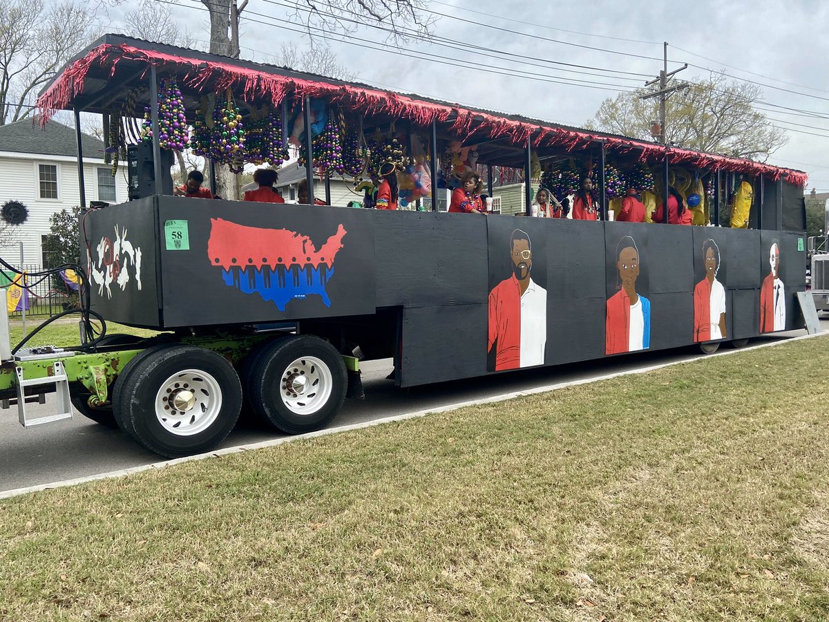 scottgold's tweet photo. Hey @JordanPeele - Wanted to make sure you saw the “Us” #mardigras float! #igotfiveonit #nola #carnival #MardiGras2020 https://t.co/IllPqRcDxZ