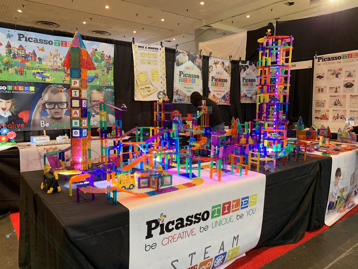 PicassoToys's tweet photo. We had to challenge ourselves after the last one - Sim City Part II

#PicassoTiles
#MarbleRun
#RaceTrack
#RocketTower
#CastleSet
#SchoolTheme
#GearSet
#FerrisWheel
#InterlockingFlakes
#BrainyToys
#LearningIsFun #MagneticTiles
#StemToys
#SteamToys
#mesmorizingfun
#ActionFigures https://t.co/JXhX960LFO