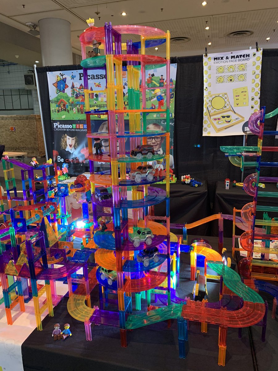 PicassoToys's tweet photo. We had to challenge ourselves after the last one - Sim City Part II

#PicassoTiles
#MarbleRun
#RaceTrack
#RocketTower
#CastleSet
#SchoolTheme
#GearSet
#FerrisWheel
#InterlockingFlakes
#BrainyToys
#LearningIsFun #MagneticTiles
#StemToys
#SteamToys
#mesmorizingfun
#ActionFigures https://t.co/JXhX960LFO
