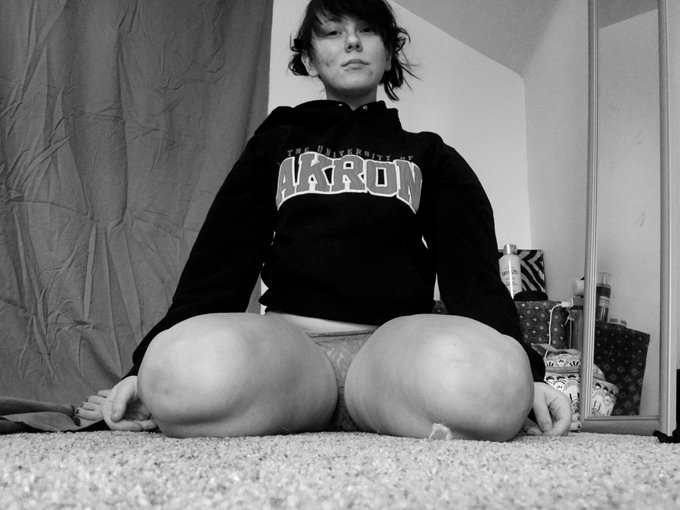 When I was in elementary school I believed I was basically Matilda. Also thought I was a snow queen XD<a href="/tag/socks"class="tags"><span>#socks</span></a><a href="/tag/prettyfeet"class="tags"><span>#prettyfeet</span></a><a href="/tag/lovefeet"class="tags"><span>#lovefeet</span></a><a href="/tag/footfettish"class="tags"><span>#footfettish</span></a><a href="/tag/prettytoes"class="tags"><span>#prettytoes</span></a>