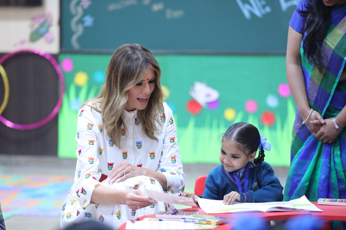 ManuGulati11's tweet image. Simply overwhelmed!

I still can&apos;t believe that @FLOTUS was with us at a #DelhiGovtSchool today.

#HappinessClass, joy, ecstasy, warmth, hugs, confidence. We had it all.

A moment that our children will cherish throughout their life.

#DelhiEducationRevolution rocks