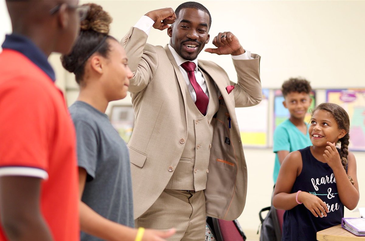 SCCommHigherEd's tweet photo. . @HigherEd_Rob:
#SC CHE proudly partners w/ @ClaflinUniv1869 to bring more #minority #males into the #teaching profession through #SHEEOPPR and it’s support from @WK_Kellogg_Fdn!
Eager to continue progress in this critical area! https://t.co/ixeUlNS9Pq