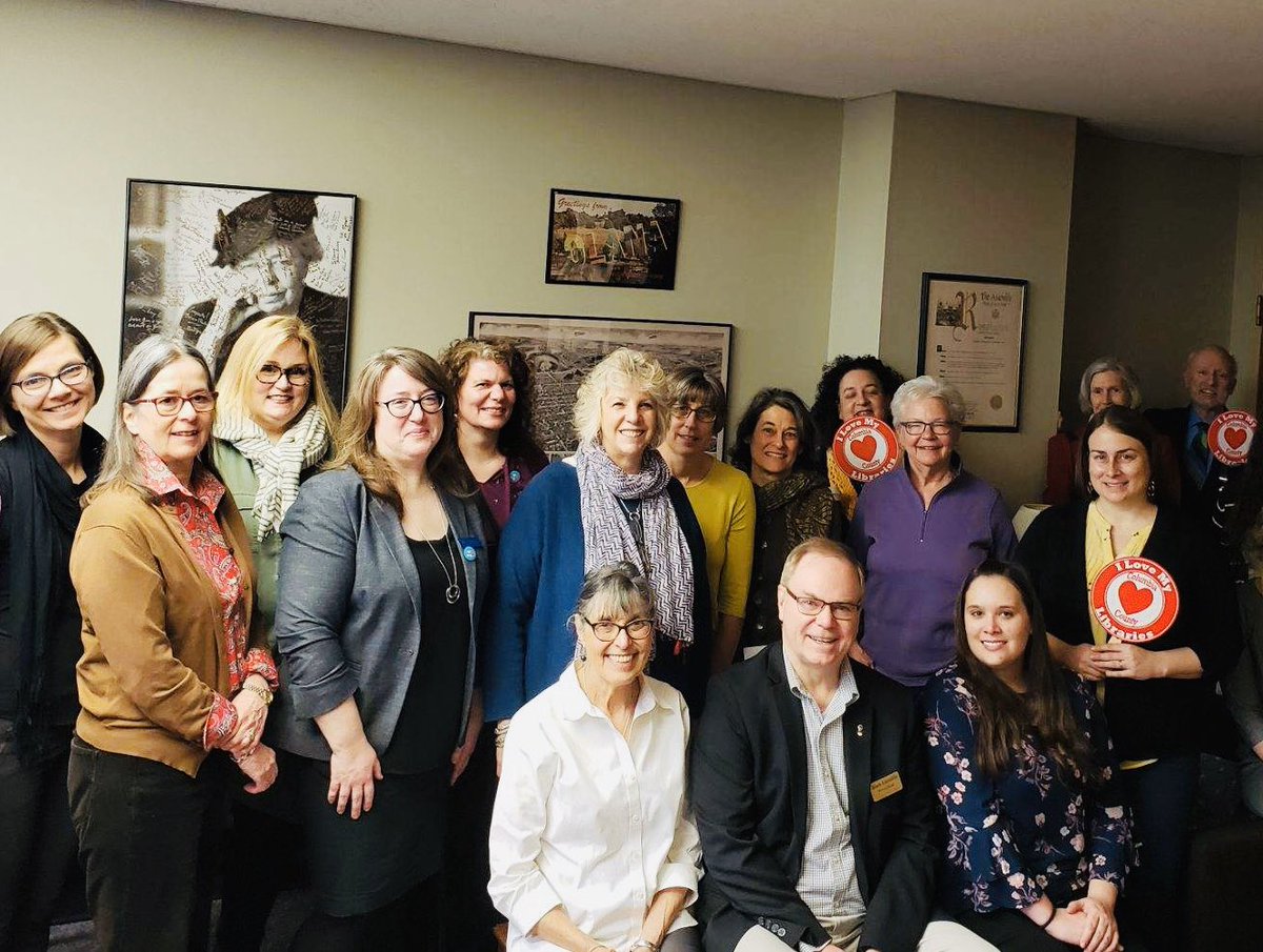 dinerdialogues's tweet photo. Loved having so many #library friends in my office today #ILoveMyDistrict #librariesmatter #fundlibraries @NYLA_1890 @hudsonnylibrary #midhudsonlibrarysystem @Rebekkah https://t.co/akpgv64mue