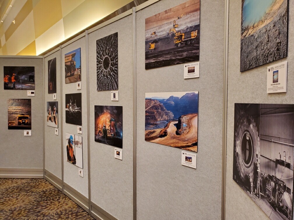 KomatsuMining's tweet image. The photo submissions for the @smecommunity photo contest are looking great! Excited to see Komatsu machines included in a few of the inspiring entries. #MineXchange2020 #mining