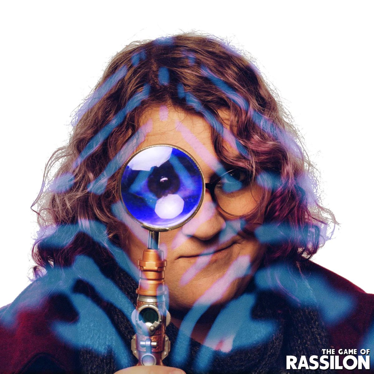 rassilonpod's tweet photo. TOMORROW: There’s been a murder onboard the TARDIS, but Our Doctor, Travis, Roman, and a returning Fnarg are on the case! 🔎 https://t.co/OwnsEtaWBh