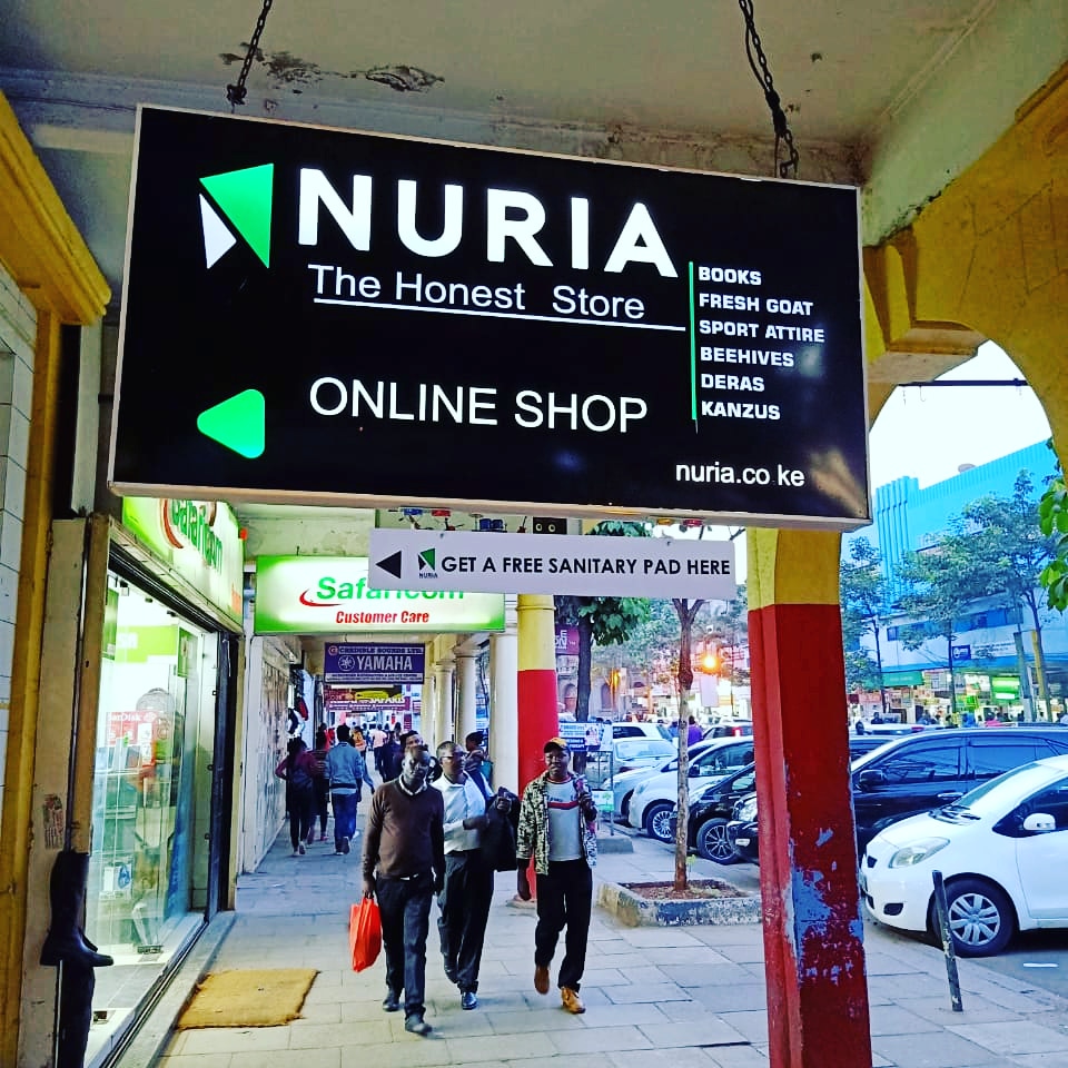 zaxoguda's tweet photo. If you are a lady in distress in the CBD or know of anyone who is in distress and cant afford pads, walk straight to the store that stocks my books @NuriaStore and pick a pad or two for free. Tell them I sent you you. 

You can help spread the word. https://t.co/5c7hOSea0s